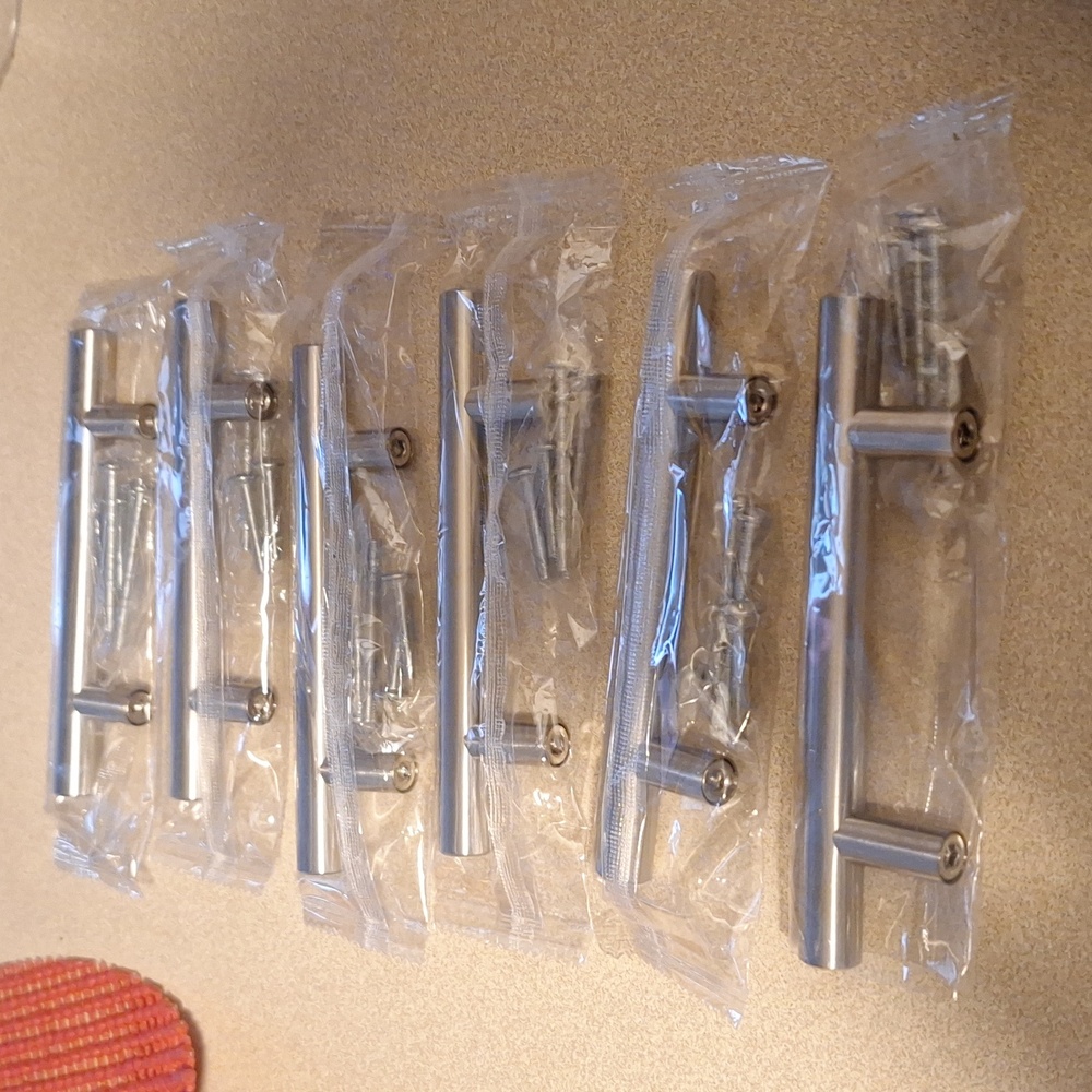 6 Stainless Steel Cabinet Handles - Picture 3 of 3